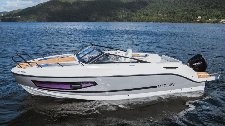 Uttern D70