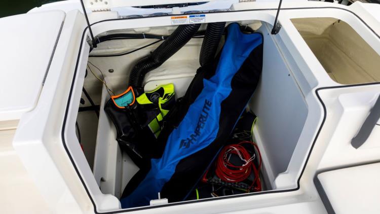 Bayliner VR5OE