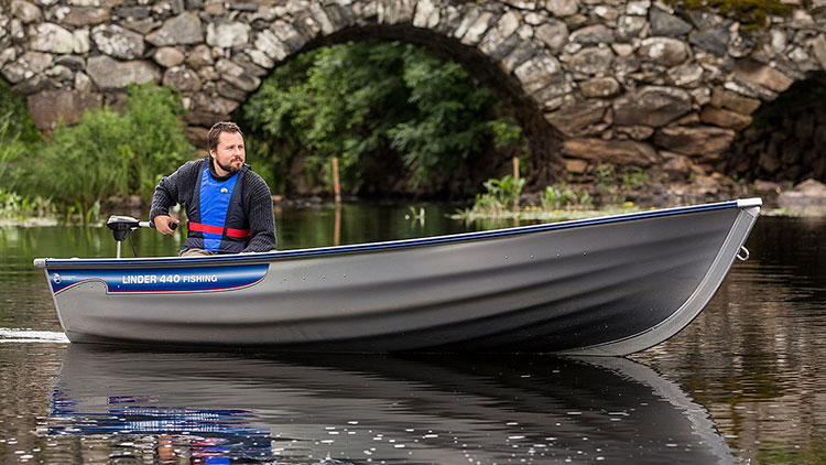 Linder 440 Fishing