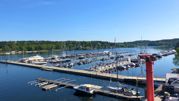 Navan boats, förmedlingsbåtar för provkörning och visning på Marindepån Nacka